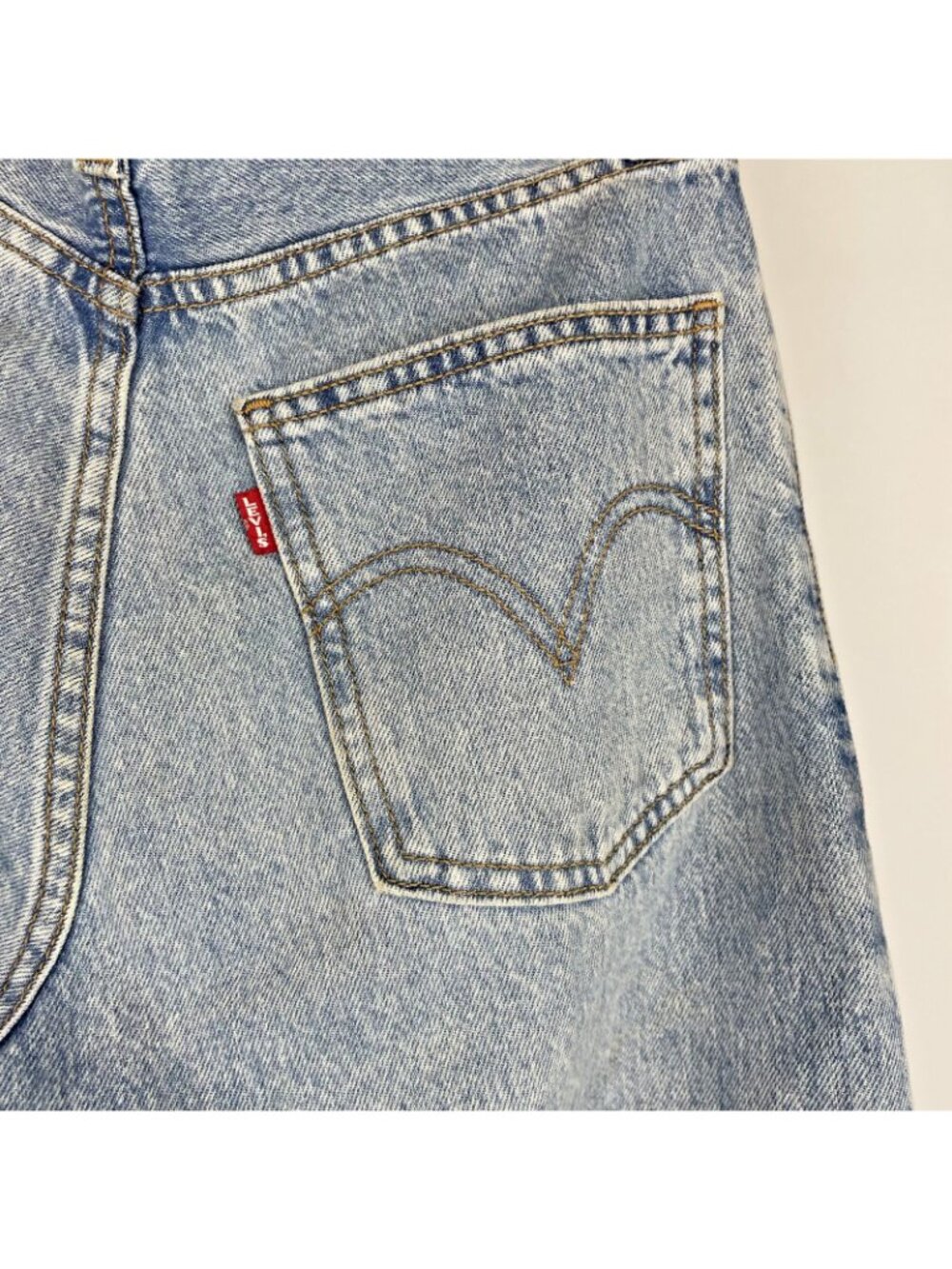 Levi’s Charlie Boy High Waist Straight Leg Jeans – Women’s Size 25 Light Wash - Picture 6 of 8